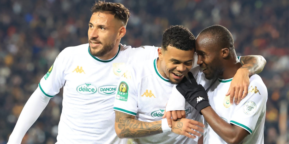 Triplé de Jabri, l'EST domine Sagrada 4-1 !